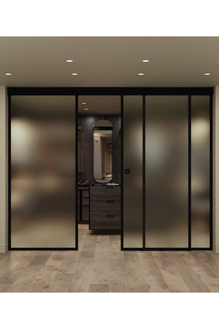 Liukuovi soft closing -mekanismilla ja kahdella kiinteällä seinällä Inne C3N New York